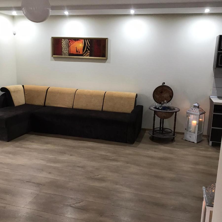 Urokliwy Domek Nad Brzegiem Jeziora Lubiatow  Luaran gambar